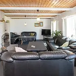 4 Star Holiday Home In Aabybro Σπίτι διακοπών *