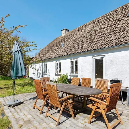 12 Person In Holiday home *