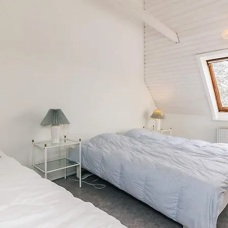 4 Star In * Åbybro