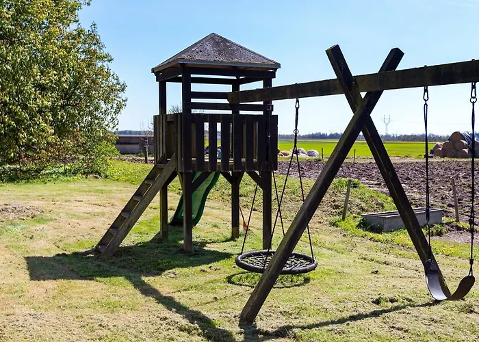 Rustic With Fireplace Aabybro