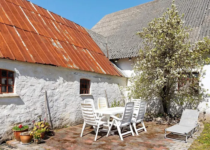 Rustic With Fireplace Aabybro